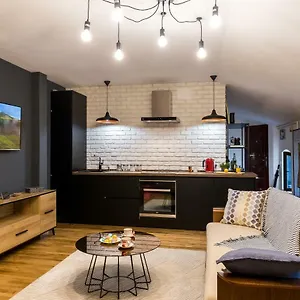  Apartament Squirrel România