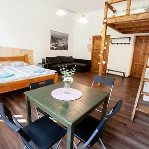 hotellátogatás